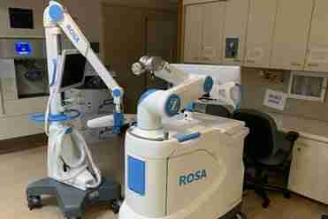 Rosa Robotic Knee Replacement at The Queen’s Medical Center Rosa Robotic Knee Replacement at The Queen's Medical Center