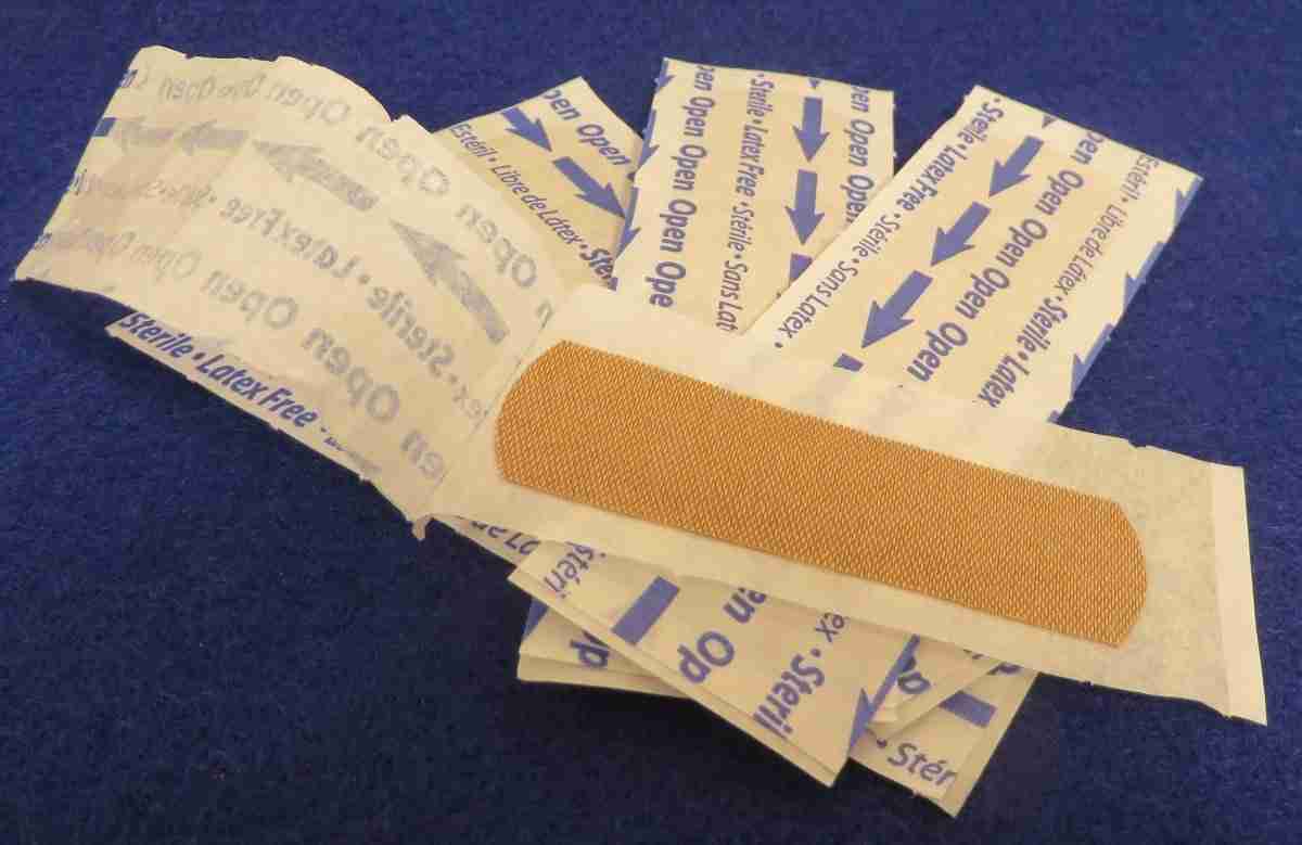 bandages band aid wound care medical 1068453